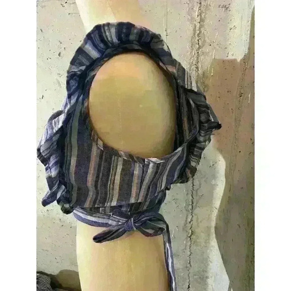 Fashion on Earth Cropped Wrap Top, size L - Picture 3 of 8